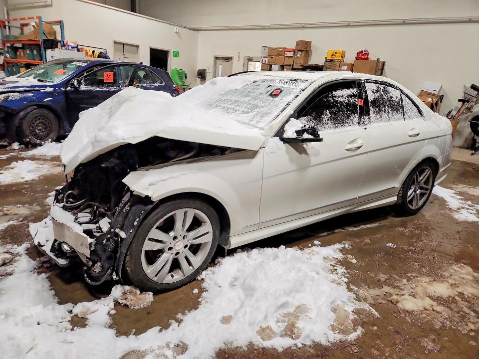 2012 Mercedes-benz C მანქანა იყიდება აუქციონზე, vin: WDDGF8BBXCA676552, აუქციონის ნომერი: 76060355