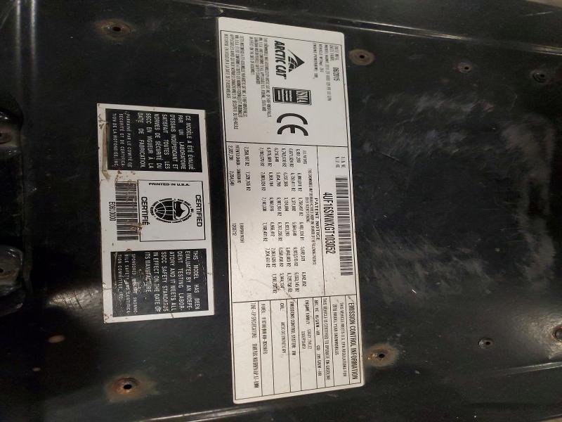2016 Arctic Cat Snowmobile მანქანა იყიდება აუქციონზე, vin: 4UF16SNWXGT103052, აუქციონის ნომერი: 79299555