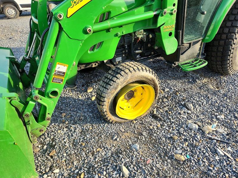 Aukcja sprzedaży 2010 John Deere 3520, vin: LV3520H612755, numer aukcji: 47004426