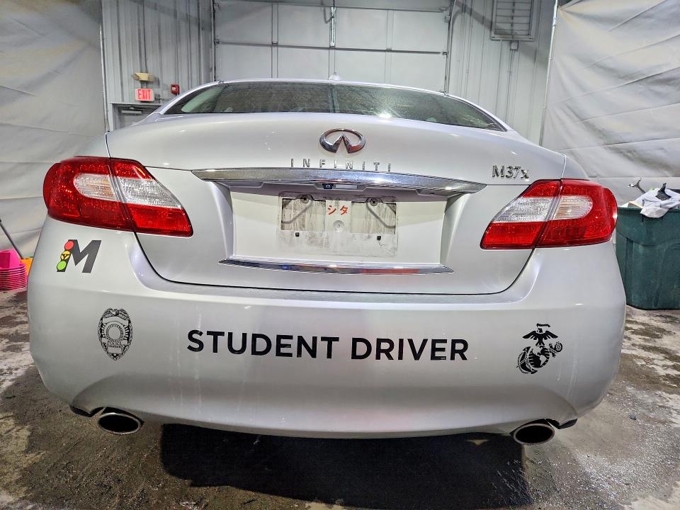 79383865 :رقم المزاد ، JN1BY1AR9BM373797 vin ، 2011 Infiniti M37 مزاد بيع