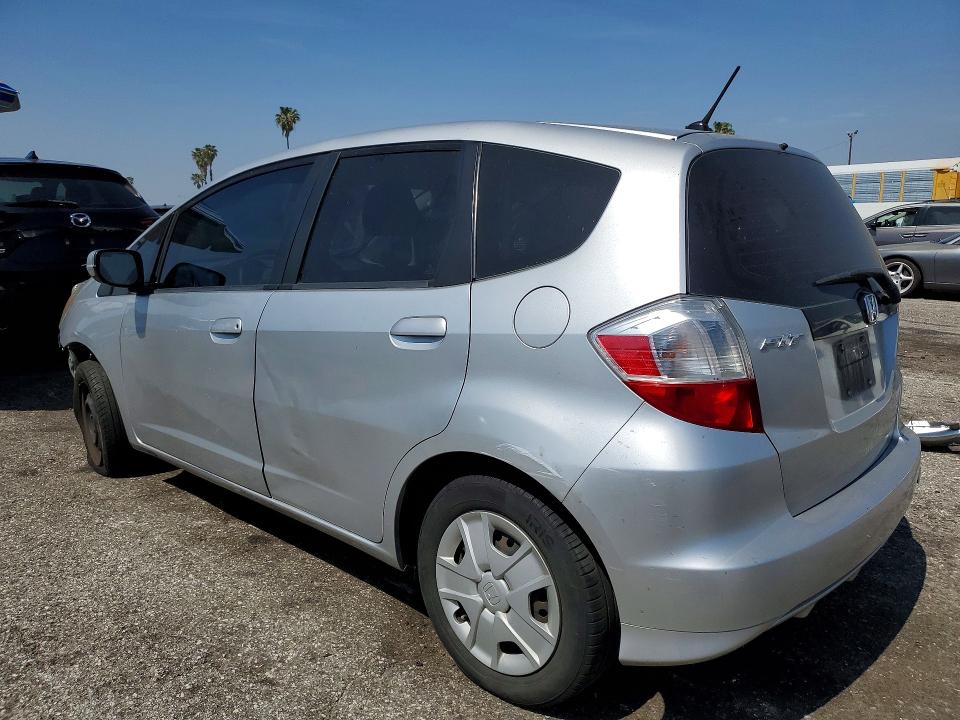 46975196 :رقم المزاد ، JHMGE8H32CC028705 vin ، 2012 Honda Fit مزاد بيع