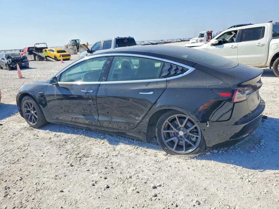 Продажа на аукционе авто 2018 Tesla Model 3, vin: 5YJ3E1EA8JF165920, номер лота: 47363036