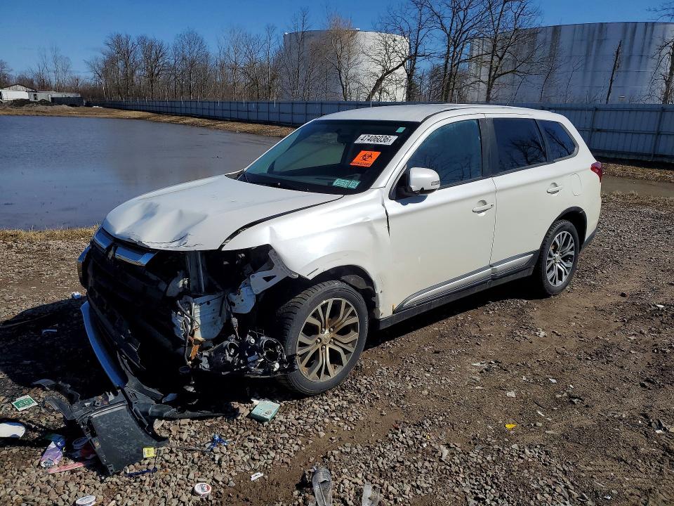 Auction sale of the 2016 Mitsubishi Outlander, vin: JA4AZ3A36GZ039678, lot number: 47406036