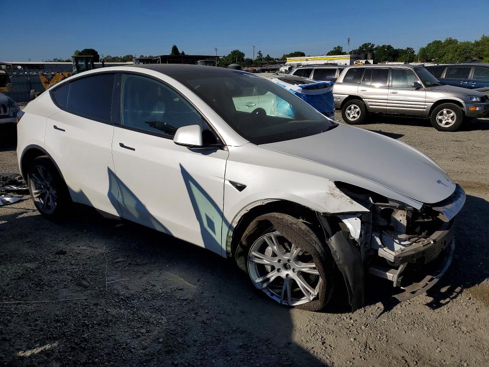 47750096 :رقم المزاد ، 5YJYGDEE5MF229212 vin ، 2021 Tesla Model Y مزاد بيع