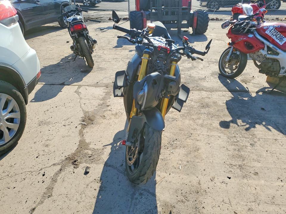 Aukcja sprzedaży 2022 Ducati Streetfighter, vin: ZDMFAKNWXNB007022, numer aukcji: 47983656