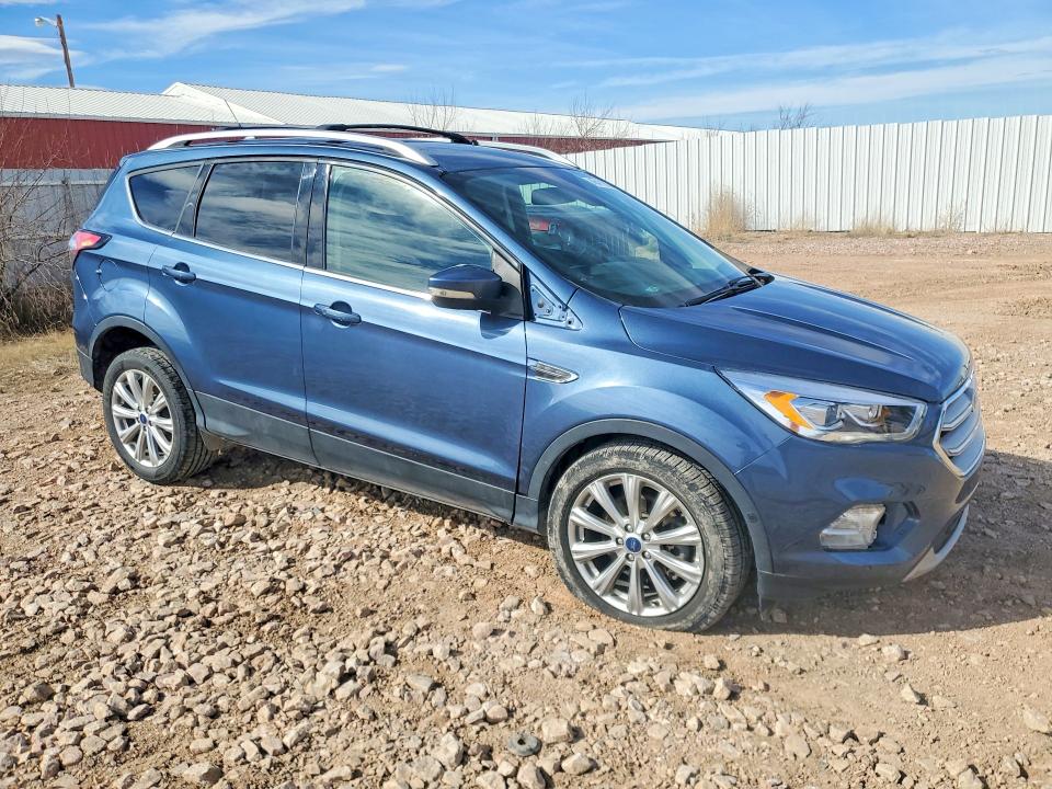2018 Ford Escape მანქანა იყიდება აუქციონზე, vin: 1FMCU9J9XJUB76921, აუქციონის ნომერი: 46411896