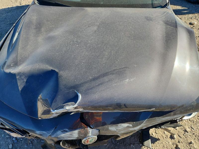 46379806 :رقم المزاد ، ZARFAMBN8K7612888 vin ، 2019 Alfa Romeo Giulia مزاد بيع