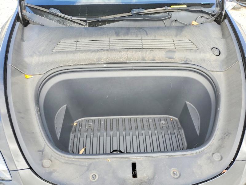 45548886 :رقم المزاد ، 7SAYGAEE6PF827721 vin ، 2023 Tesla Model Y مزاد بيع