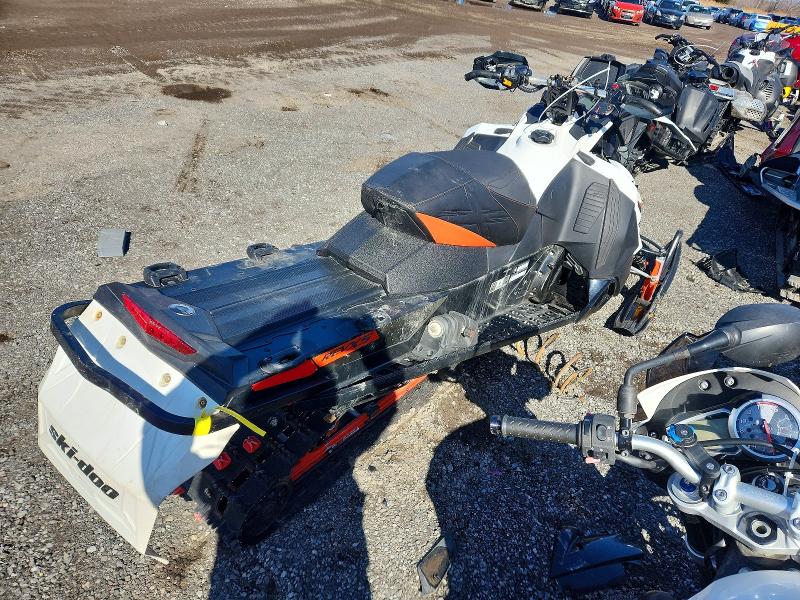 46273096 :رقم المزاد ، 2BPSUWGF9GV000032 vin ، 2016 Ski Renegade مزاد بيع