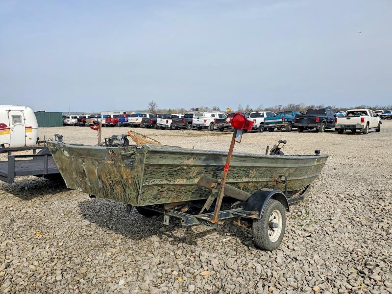 75495345 :رقم المزاد ، B1752FFL26507G000 vin ، 2000 Boat Boat مزاد بيع