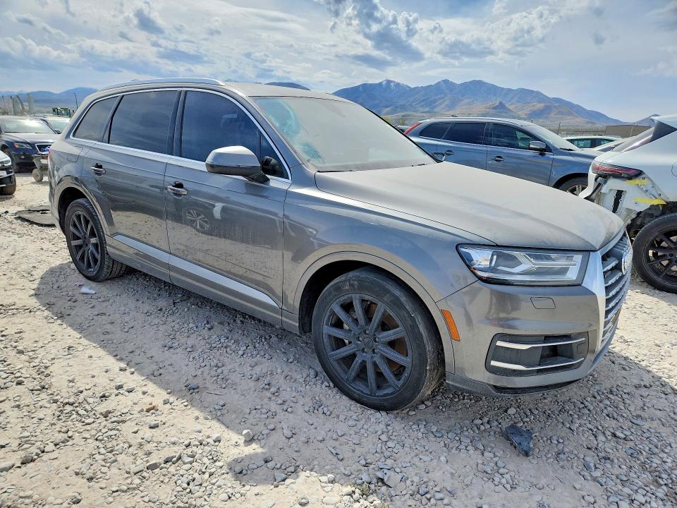 2017 Audi Q7 მანქანა იყიდება აუქციონზე, vin: WA1LAAF71HD004559, აუქციონის ნომერი: 47951076