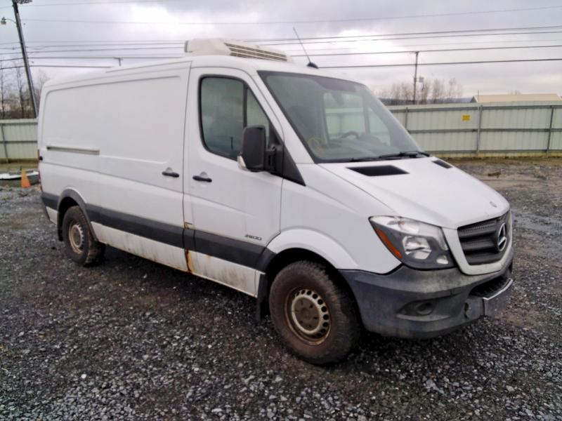2014 Mercedes Benz Sprinter მანქანა იყიდება აუქციონზე, vin: WD3PE7CCXE5824798, აუქციონის ნომერი: 47163346