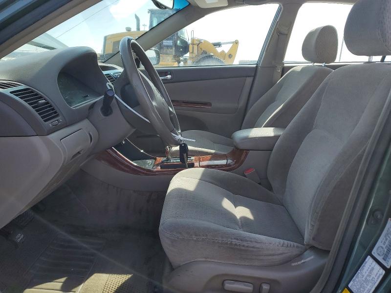 47936926 :رقم المزاد ، JTDBF30K620044680 vin ، 2002 Toyota Camry مزاد بيع