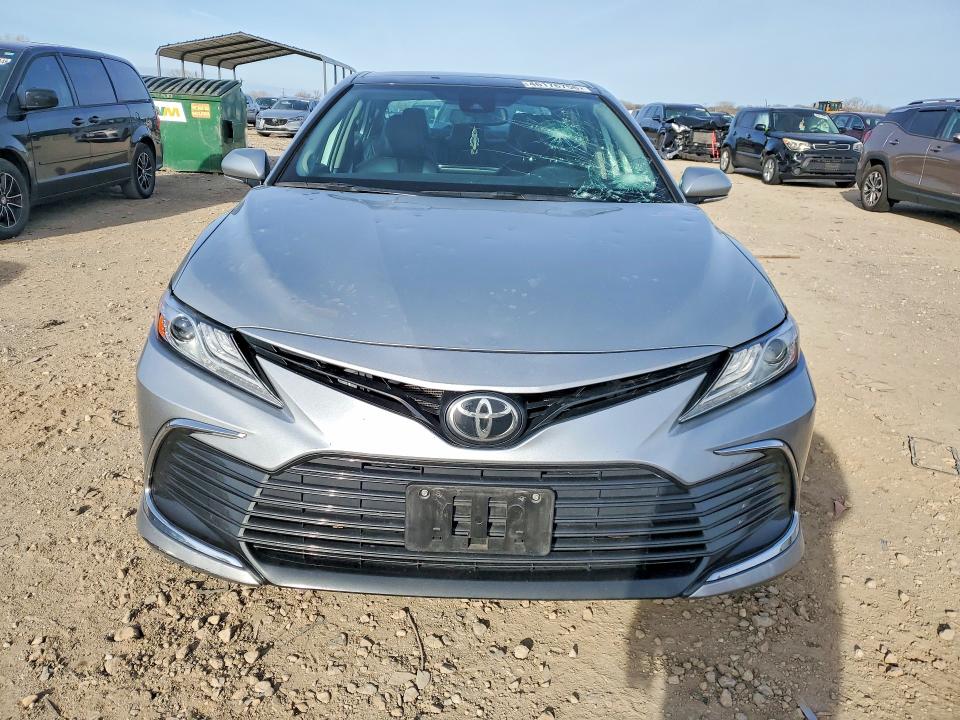 Aukcja sprzedaży 2022 Toyota Camry, vin: 4T1F11BK1NU051918, numer aukcji: 46176756
