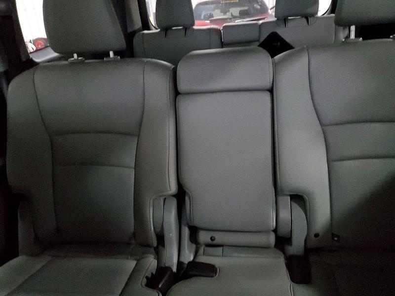 Продажа на аукционе авто 2018 Hond Pilot, vin: 5FNYF6H59JB050984, номер лота: 79514525