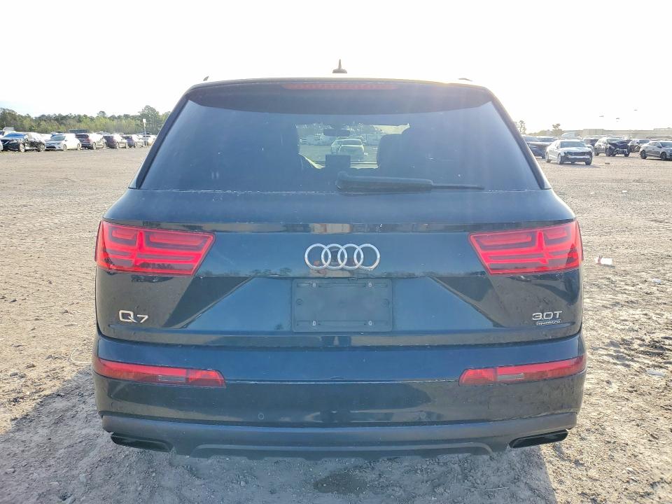2018 Audi Q7 მანქანა იყიდება აუქციონზე, vin: WA1VABF71JD033516, აუქციონის ნომერი: 46262536