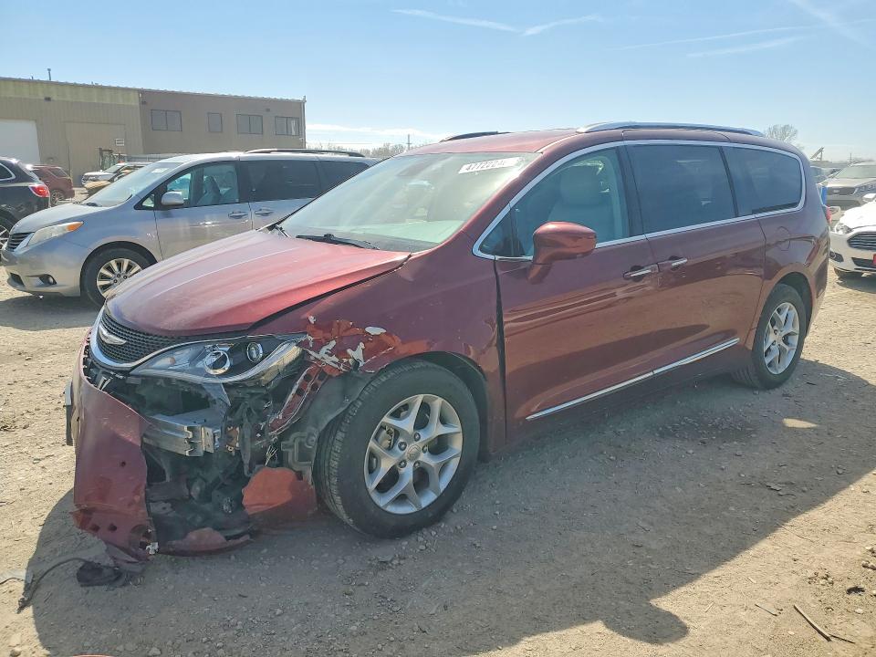 47722246 :رقم المزاد ، 2C4RC1EGXHR534618 vin ، 2017 Chrysler Pacifica مزاد بيع