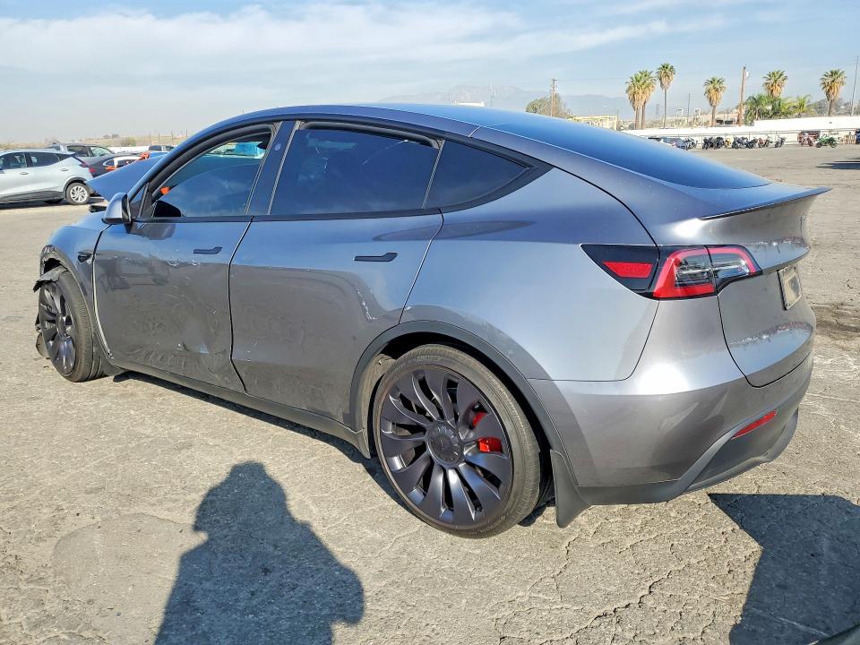 2024 Tesla Model Y მანქანა იყიდება აუქციონზე, vin: 7SAYGDEF8RF192966, აუქციონის ნომერი: 47392046