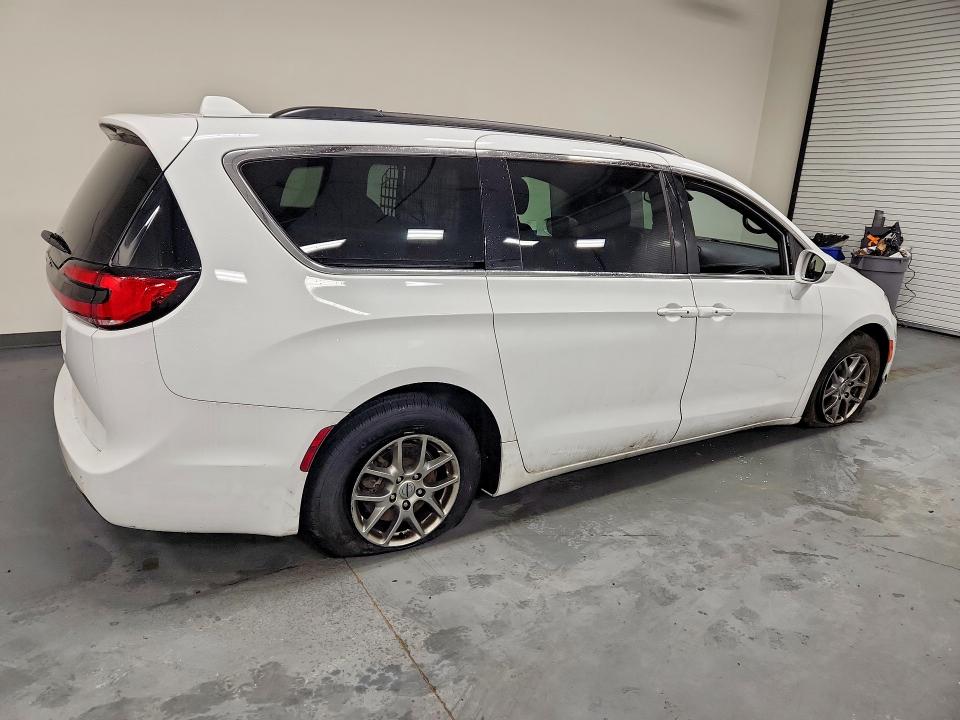 76000335 :رقم المزاد ، 2C4RC1FG7NR158051 vin ، 2022 Chrysler Pacifica مزاد بيع