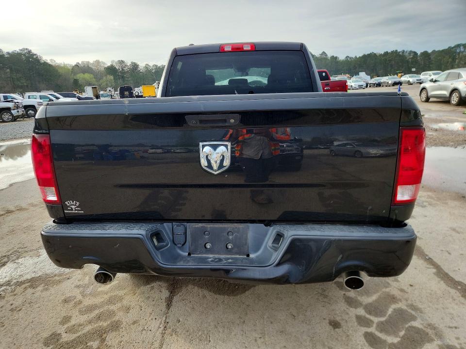 Продаж на аукціоні авто 2018 Ram 1500, vin: 1C6RR6FT4JS131883, номер лоту: 79975495
