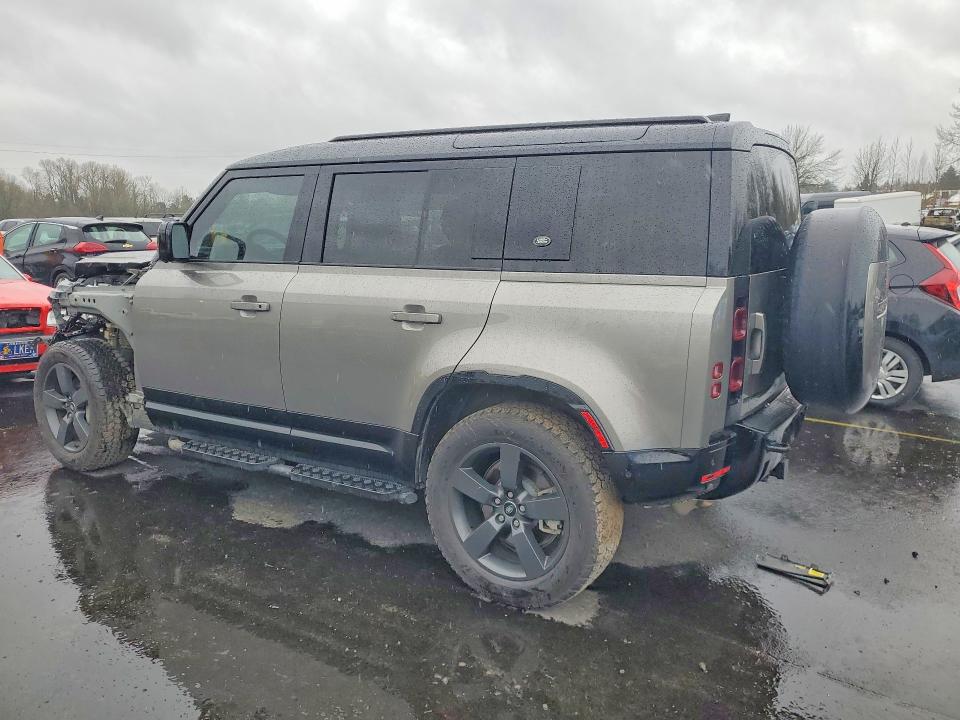 2024 Land Rover Defender მანქანა იყიდება აუქციონზე, vin: SALE27EU8R2288395, აუქციონის ნომერი: 41610556