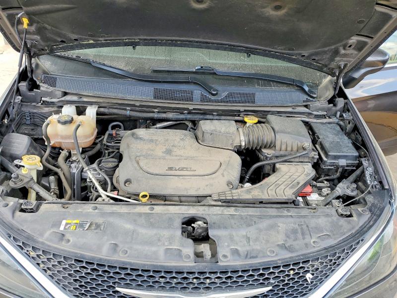 2021 Chrysler Voyager მანქანა იყიდება აუქციონზე, vin: 2C4RC1DG3MR551563, აუქციონის ნომერი: 47272446