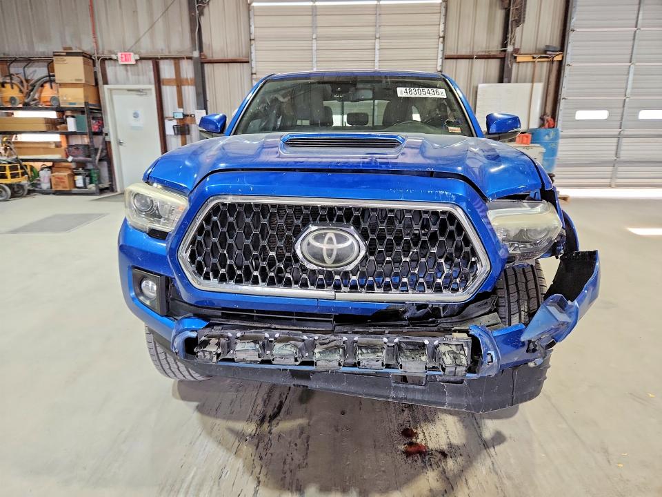 Aukcja sprzedaży 2018 Toyota Tacoma, vin: 5TFAZ5CN7JX060705, numer aukcji: 48305436