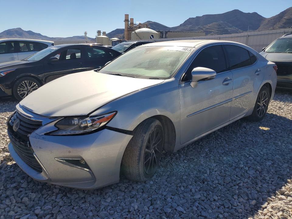 2017 Lexus Es 350 მანქანა იყიდება აუქციონზე, vin: 58ABK1GG8HU037107, აუქციონის ნომერი: 46236366