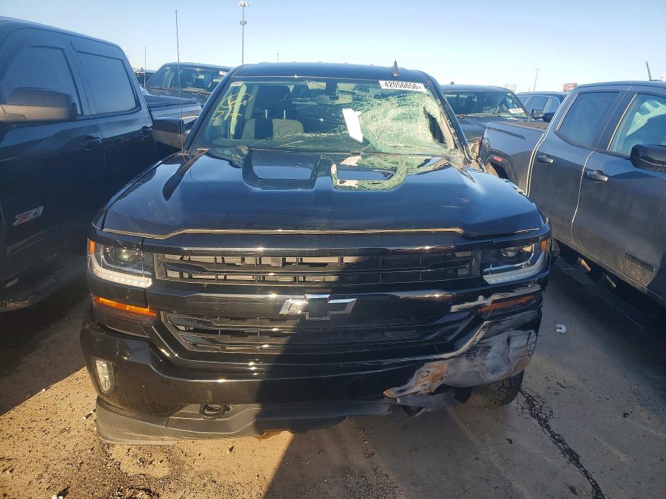 2018 Chevrolet Silverado მანქანა იყიდება აუქციონზე, vin: 2GCVKREC4J1102303, აუქციონის ნომერი: 42056656