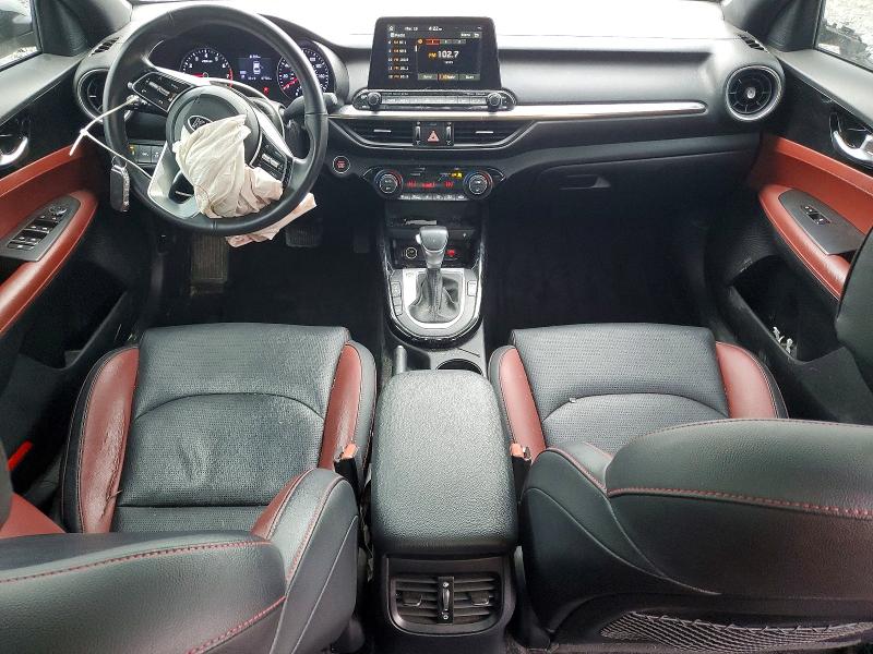 2020 Kia Forte მანქანა იყიდება აუქციონზე, vin: 3KPF54AD2LE208204, აუქციონის ნომერი: 46119546