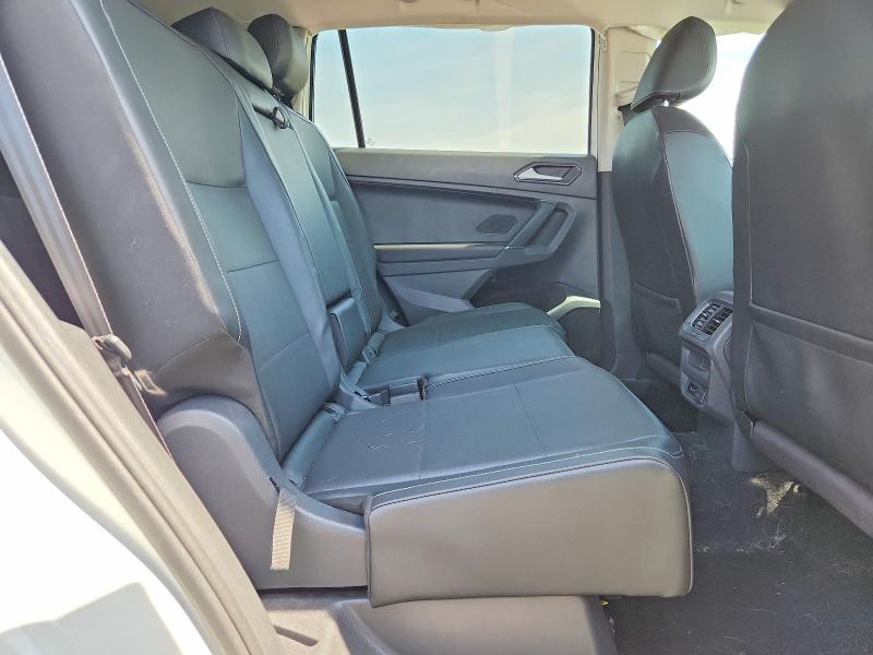 Продаж на аукціоні авто 2018 Volkswagen Tiguan, vin: 3VV3B7AX6JM161142, номер лоту: 47294716