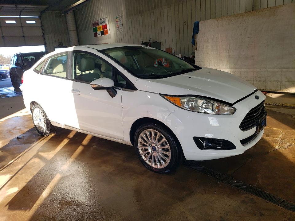 47341696 :رقم المزاد ، 3FADP4CJ3FM205445 vin ، 2015 Ford Fiesta مزاد بيع
