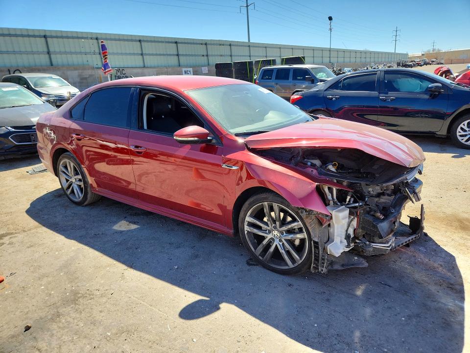 46774436 :رقم المزاد ، 1VWAA7A36JC043788 vin ، 2018 Volkswagen Passat مزاد بيع