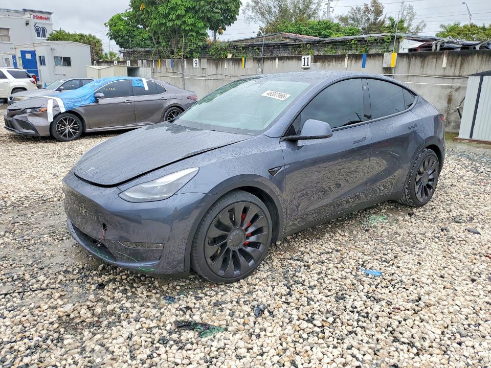 46307966 :رقم المزاد ، 7SAYGDEF6NF439475 vin ، 2022 Tesla Model Y مزاد بيع