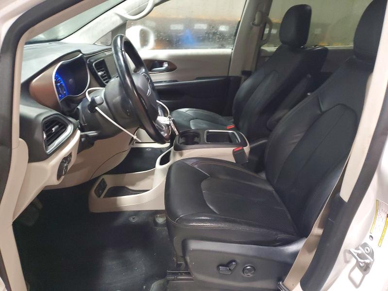 45631656 :رقم المزاد ، 2C4RC1EG2JR111103 vin ، 2018 Chrysler Pacifica مزاد بيع