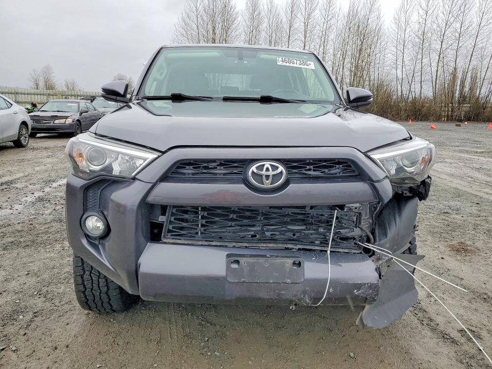 2018 Toyota 4runner მანქანა იყიდება აუქციონზე, vin: JTEBU5JR8J5550733, აუქციონის ნომერი: 46067386