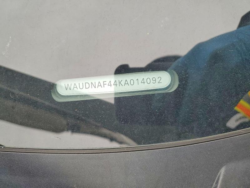 46812856 :رقم المزاد ، WAUDNAF44KA014092 vin ، 2019 Audi A4 مزاد بيع