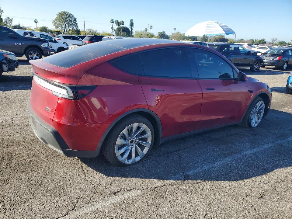 42007036 :رقم المزاد ، 7SAYGDEE0TF327775 vin ، 2026 Tesla Model Y مزاد بيع