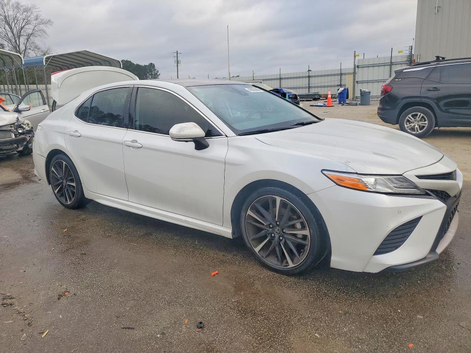 Продаж на аукціоні авто 2020 Toyota Camry, vin: 4T1KZ1AK2LU035572, номер лоту: 45909486