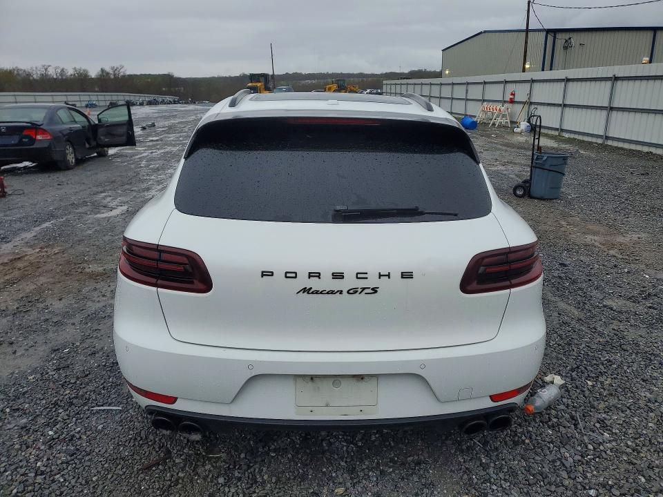 46446476 :رقم المزاد ، WP1AG2A57HLB51688 vin ، 2017 Porsche Macan مزاد بيع