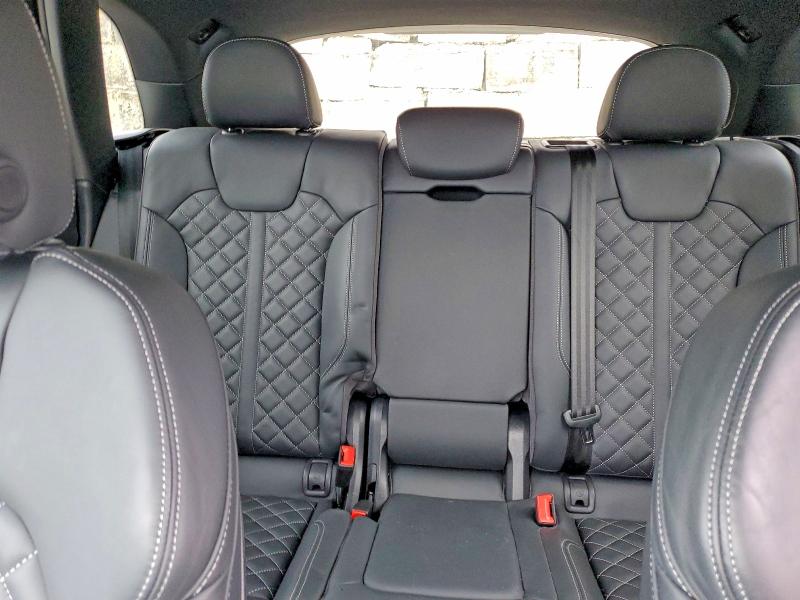 Продажа на аукционе авто 2025 Audi Sq5, vin: WA1B4AFY9S2028378, номер лота: 46893026