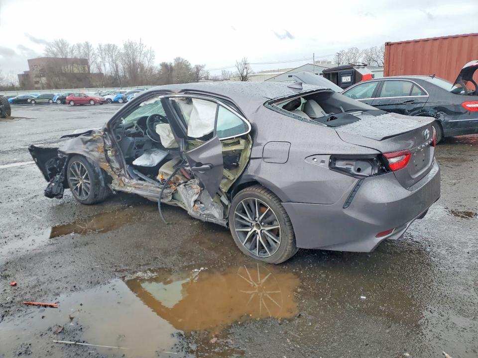 Продаж на аукціоні авто 2022 Toyota Camry, vin: 4T1G11AK5NU696688, номер лоту: 45765726