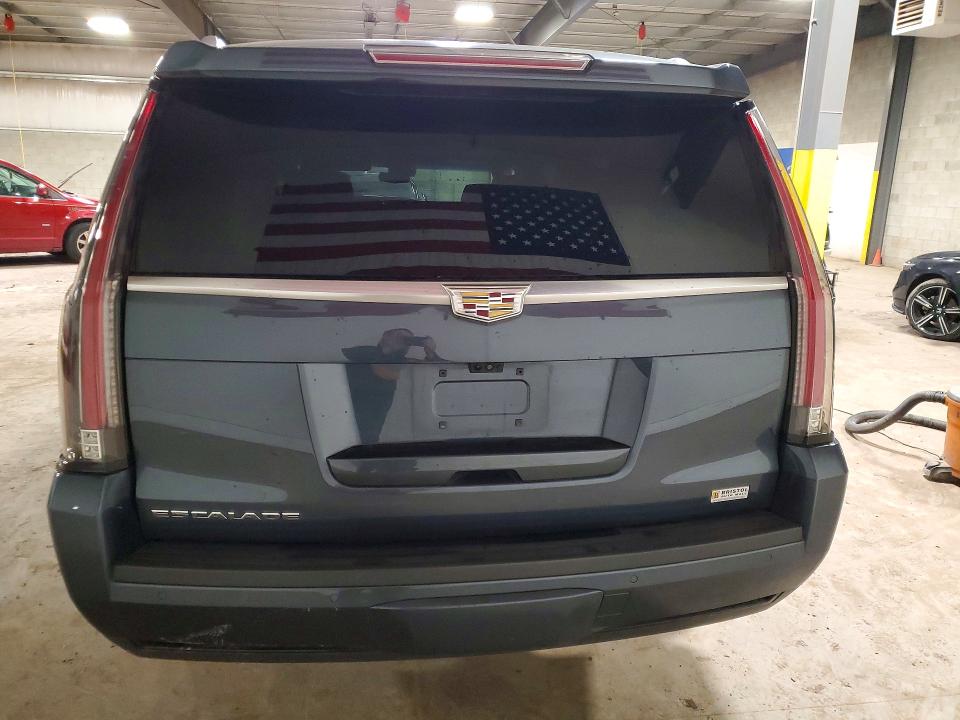 46667396 :رقم المزاد ، 1GYS4JKJ5KR183302 vin ، 2019 Cadillac Escalade مزاد بيع