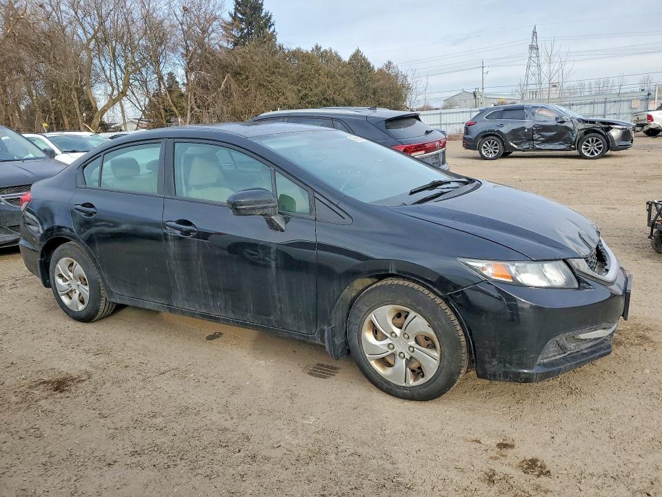 79582145 :رقم المزاد ، 2HGFB2F43FH044378 vin ، 2015 Honda Civic Lx 4dr مزاد بيع