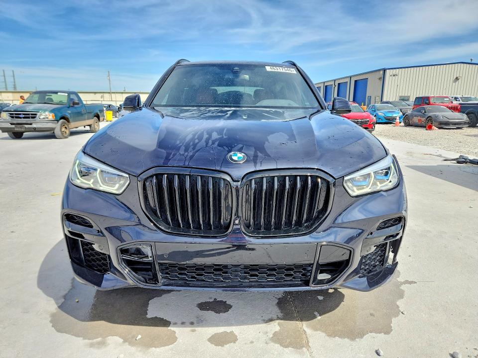 46317546 :رقم المزاد ، 5UXCR4C02N9L31007 vin ، 2022 Bmw X5 مزاد بيع