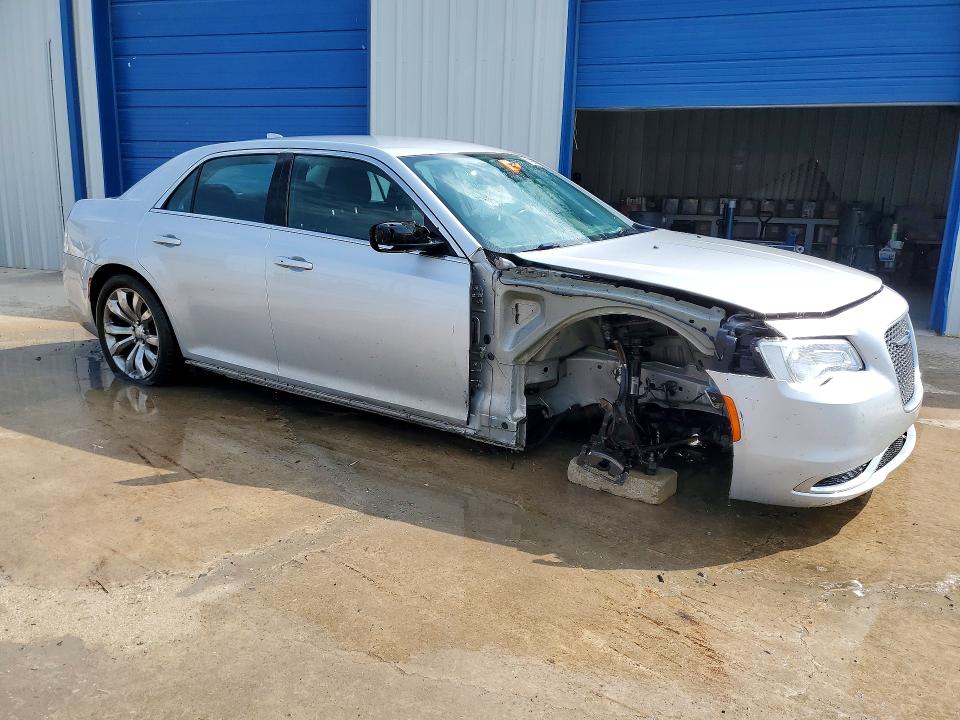 Продажа на аукционе авто 2019 Chrysler 300, vin: 2C3CCAAG0KH648365, номер лота: 76757125