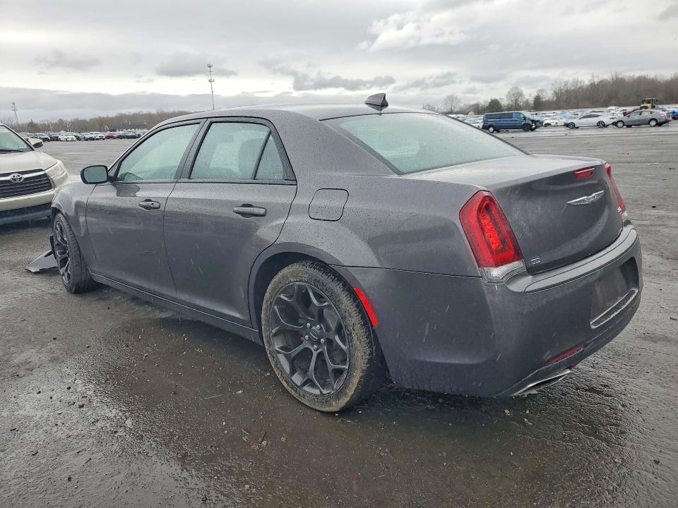 2019 Chrysler 300 მანქანა იყიდება აუქციონზე, vin: 2C3CCABGXKH635105, აუქციონის ნომერი: 46017636