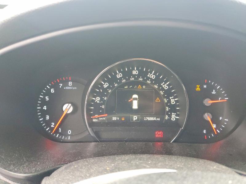 77463835 :رقم المزاد ، 5XYPKDA5XHG239152 vin ، 2017 Kia Sorento مزاد بيع