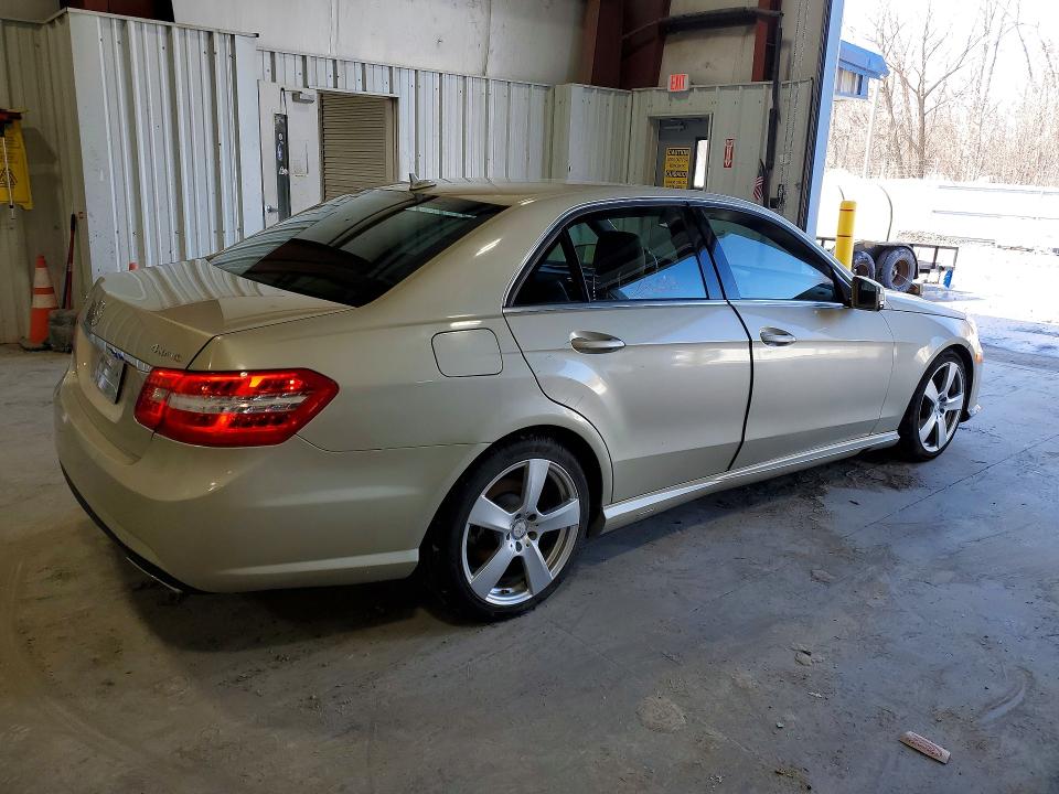 Auction sale of the 2010 Mercedes-benz E, vin: WDDHF8HBXAA210984, lot number: 55400096