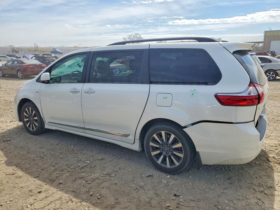 Продажа на аукционе авто 2018 Toyota Sienna, vin: 5TDDZ3DCXJS193625, номер лота: 47041996